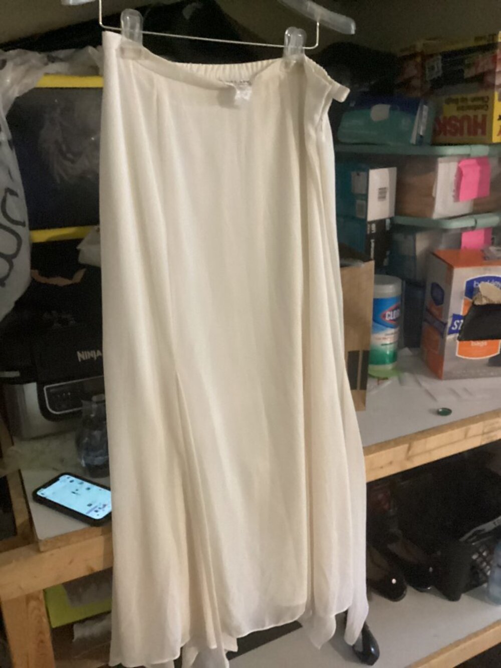 Xscape Women's White Long Flowing Skirt Size 12